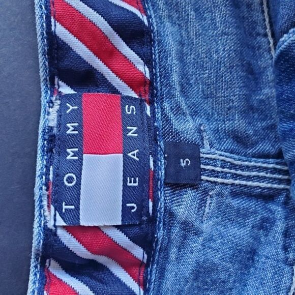 💍vintage Tommy Hilfiger Jean shorts - Picture 2 of 8